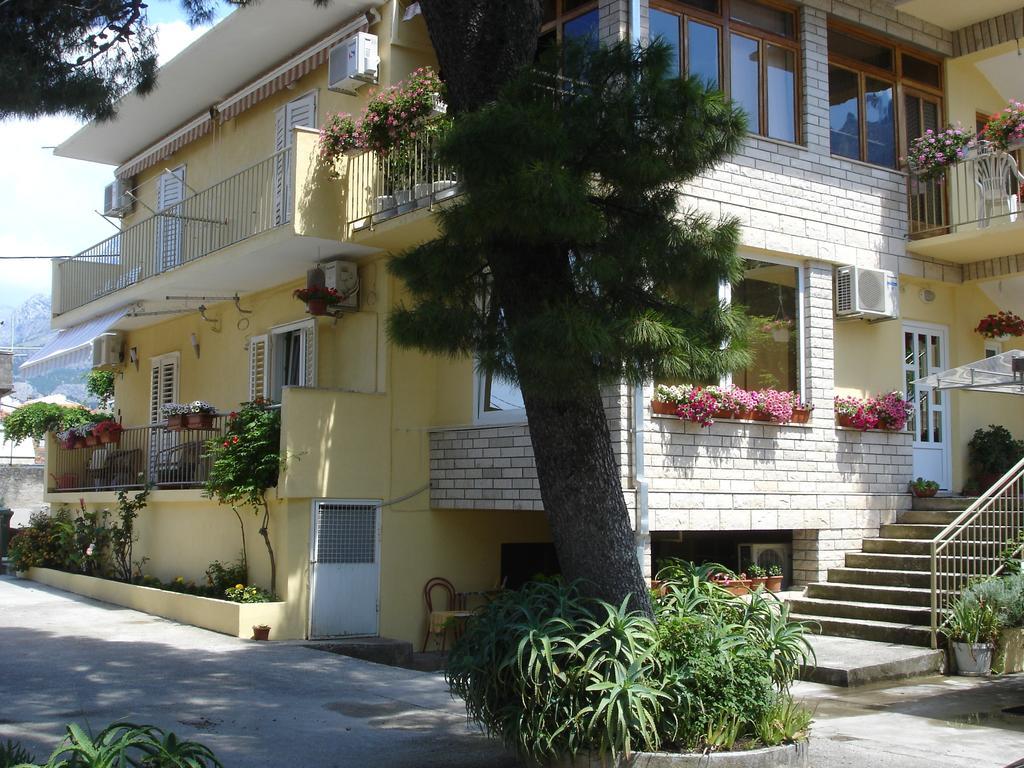 Apartment Zeljka Lovreta Макарска Экстерьер фото